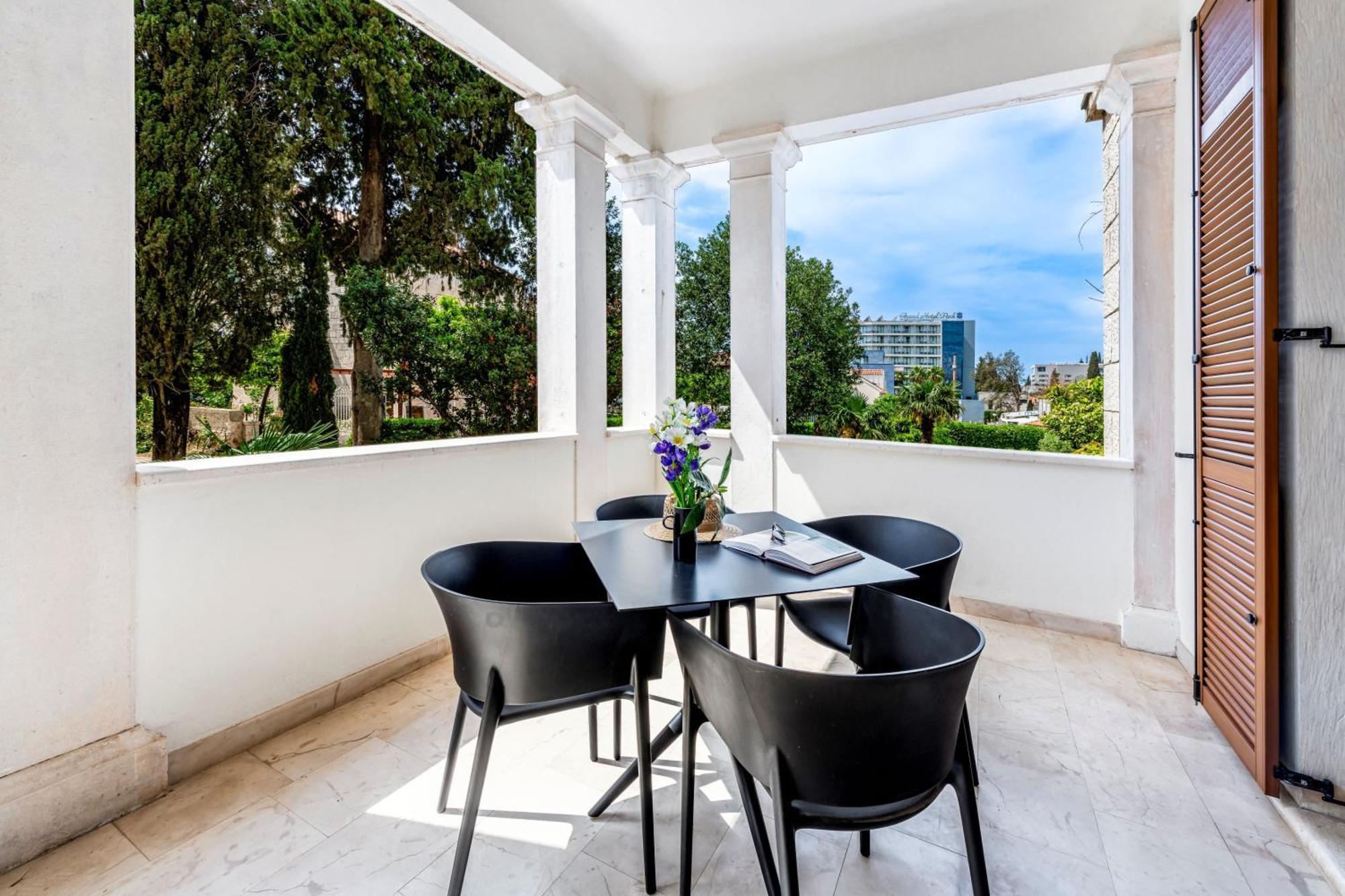 Boutique Filaus Bed & Breakfast 4*