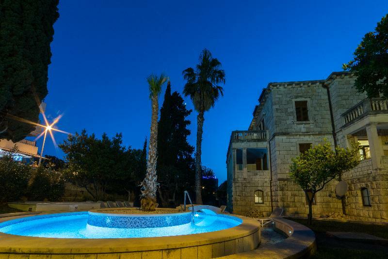 Boutique Filaus 4*